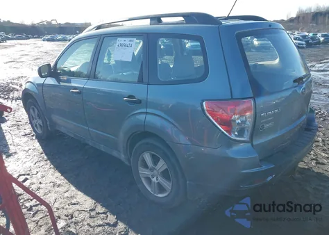 2013 Subaru Forester 2.5X z USA, uszkodzony, nr VIN JF2SHABC2DH426831